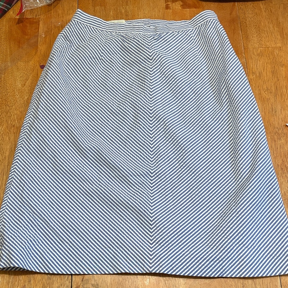 LADIES BROOKS BROTHERS A LINE CHEVRON STRIPE SEERSUCKER SKIRT